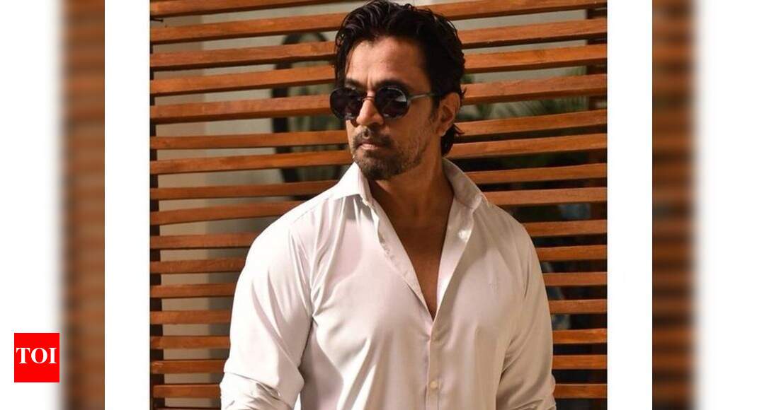 Arjun Sarja joins the shoot of Ravi Teja starrer Khiladi | Telugu Movie ...