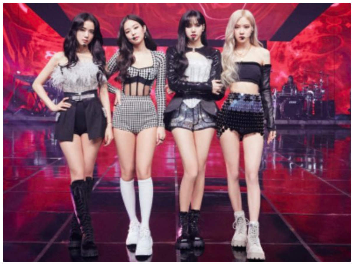 pretty savage stage outfits