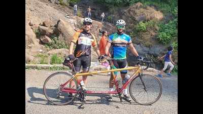 Visually challenged man completes 91 km race at Sahyadri cycling expedition