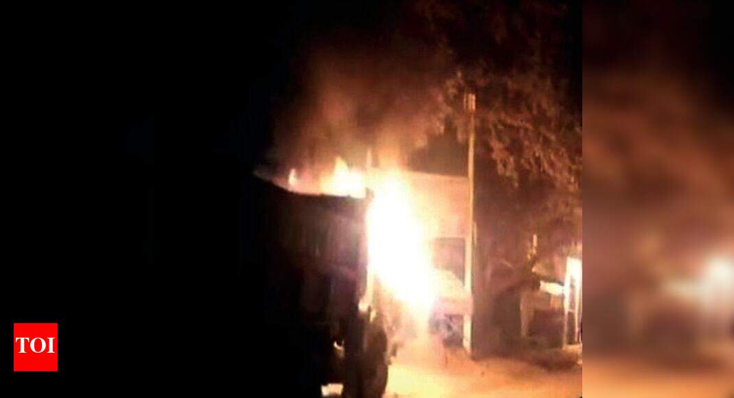Woman killed in accident; mob sets afire police outpost, three dumpers in Bidhnoo | Varanasi News - Vimarsana News