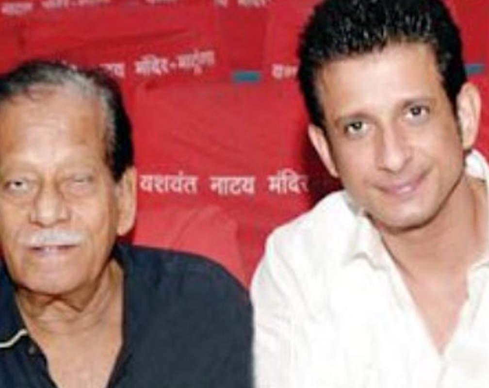 
Sharman Joshi's father and veteran Gujarati actor Arvind Joshi dies at 84, condolences pour in
