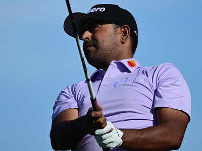 Lahiri opens with solid 68, lies 21st at Farmers Insurance
