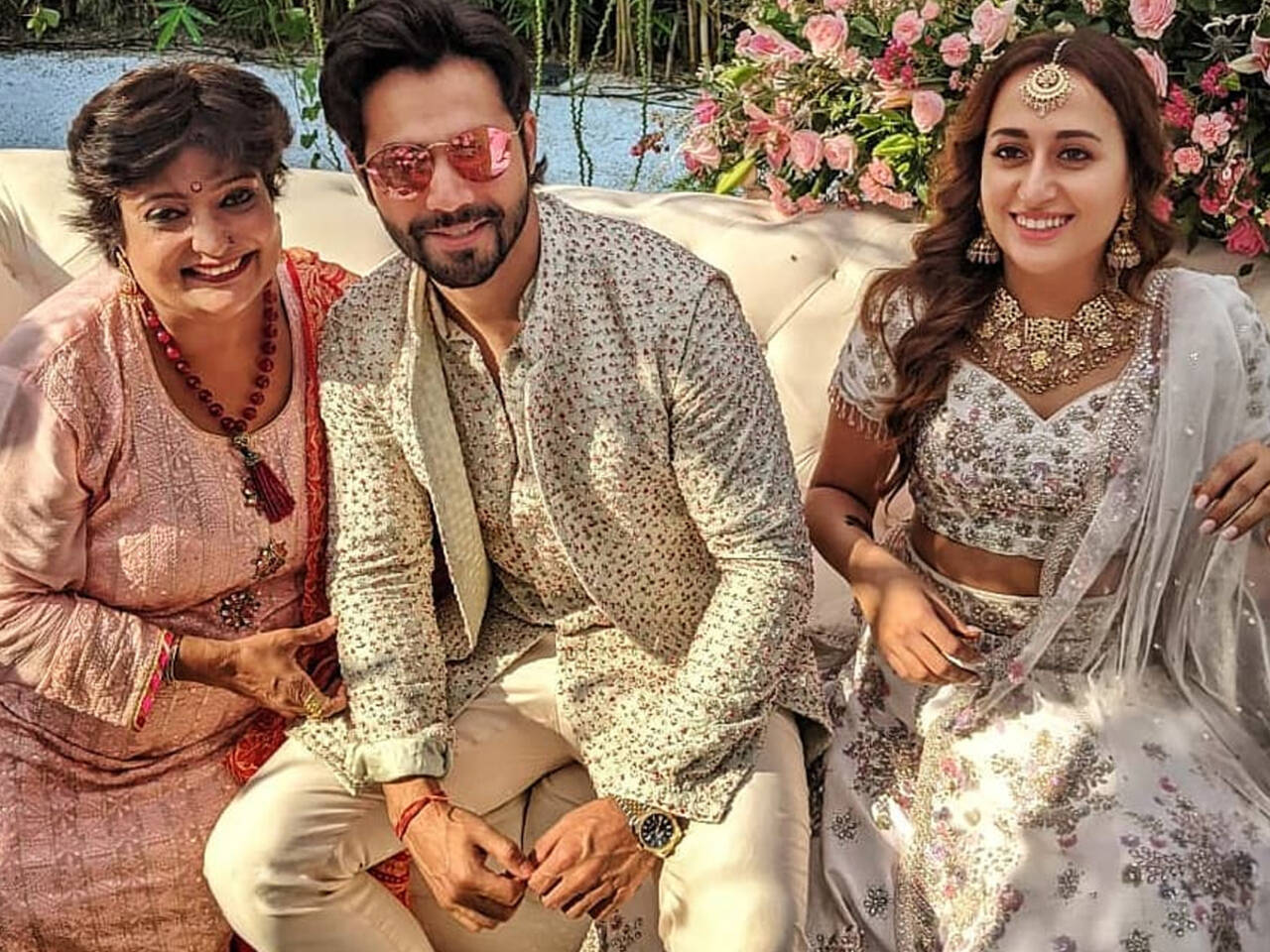 Discover more than 130 veena nagda mehndi cost POPPY