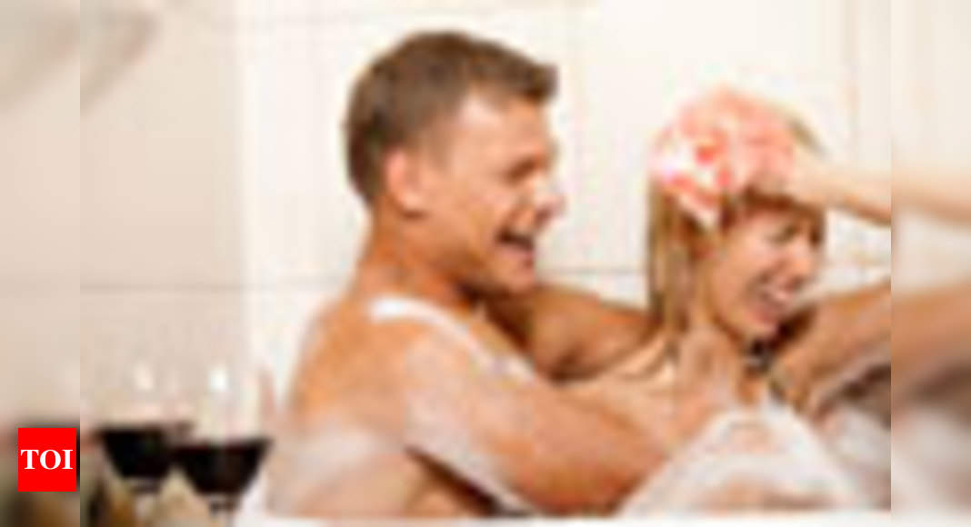 Time for some bathtub romance!