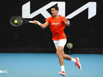 Out then in, Djokovic plays a set in Adelaide exhibition