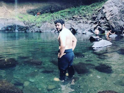 Suyash Tilak enjoys his 'Me time' at Devkund Waterfalls; see pics