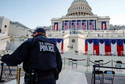 US Capitol police officer who died after riot to lie in honor