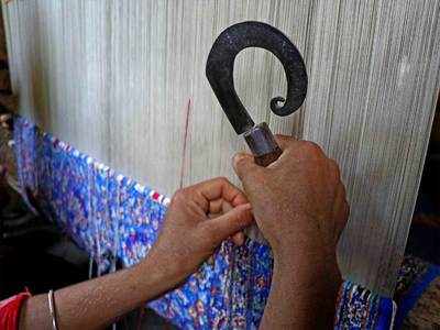 School students in Bihar to wear uniforms made by Bhagalpur weavers