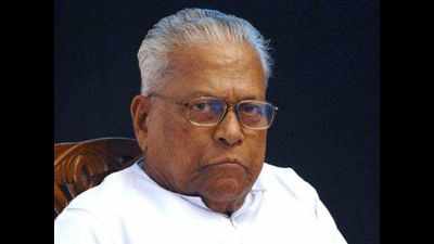 Kerala: VS Achuthanandan steps down as reforms panel chief