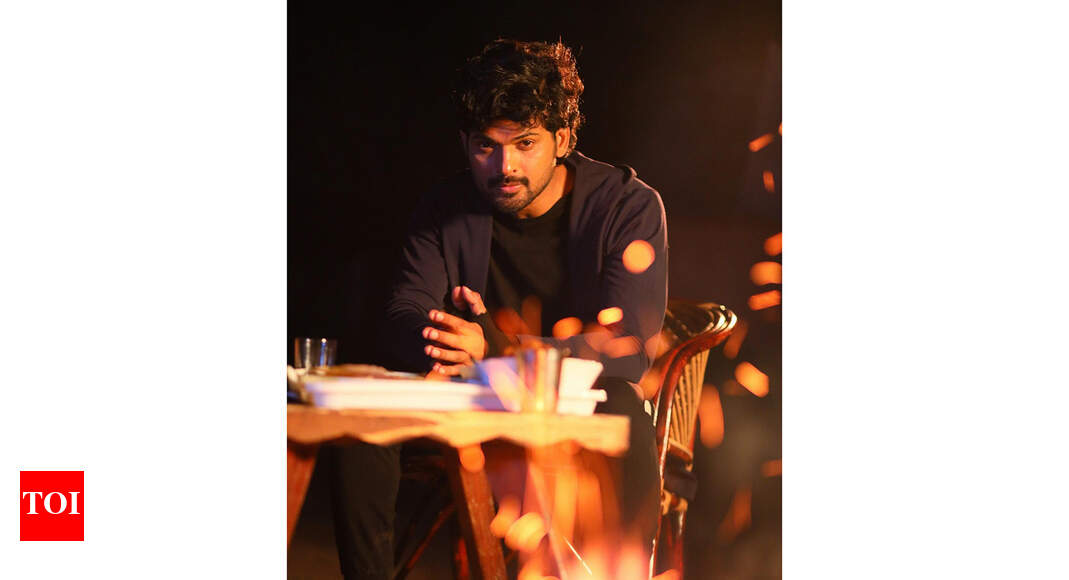 Ajmal Amir shares a new pic from the set of his latest movie ...