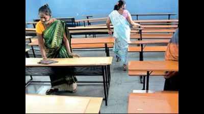 Karnataka: Students of classes 9 and 11 to join seniors on campus from today