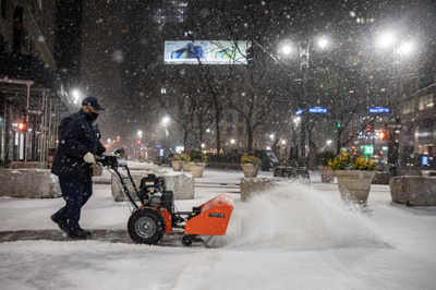 Major snow storm to blanket US east coast after hitting capital