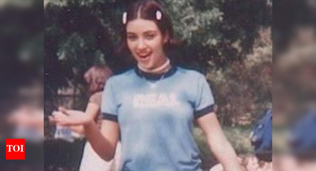 Kim kardashian reminisces about her fashion style, shares throwback picture from 90s - times of india