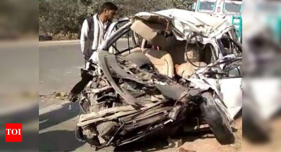 Uttar Pradesh: Three killed as SUV collides with truck in Rae Bareli ...