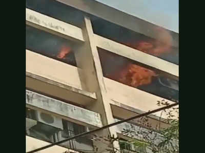 Fire breaks out at Andheri industrial complex building