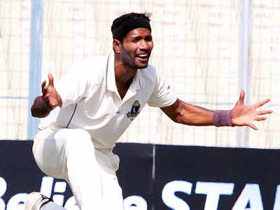 Ashok Dinda announces retirement from all forms of cricket