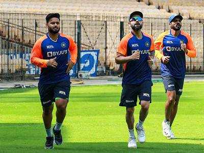 Pant will get long rope, says captain Kohli; hints Axar might be in line for Test debut