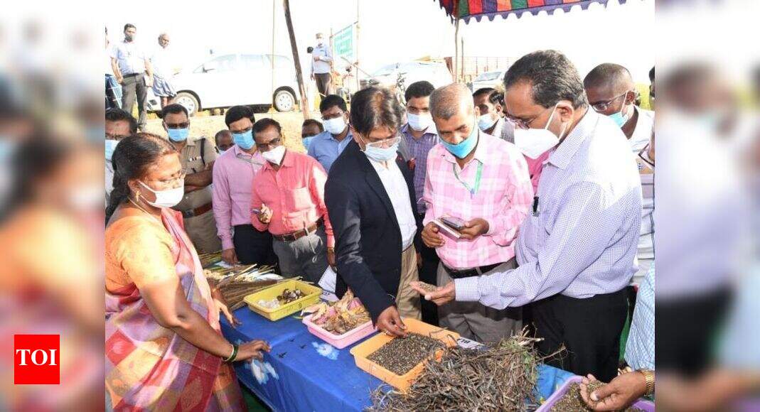 Team from Centre visits rain and flood affected areas in three southern ...
