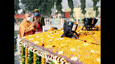 Uttar Pradesh CM Yogi Adityanath invokes ideals of sacrifice, swadesi