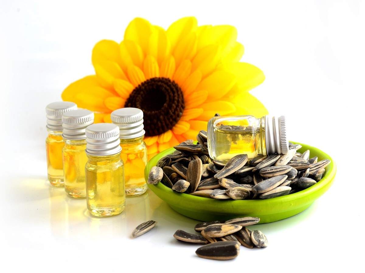 Sunflower oil: Refined & cold-pressed oil packs for all your cooking needs  | Most Searched Products - Times of India