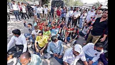 Angry workers threaten to quit BJP