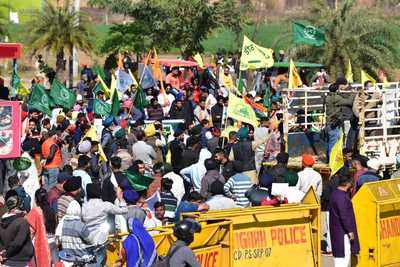 'Chakka jam': Farmers in Punjab, Haryana block roads