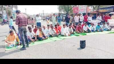 Chakka jam at many places in Yavatmal