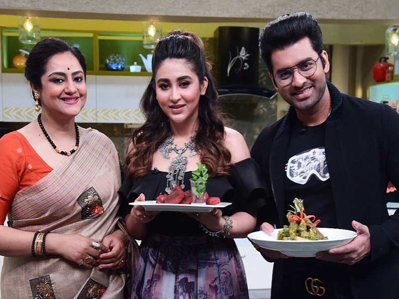 Cookery Show ‘rannaghar To Welcome Oindrila Sen And Ankush Hazra Times Of India