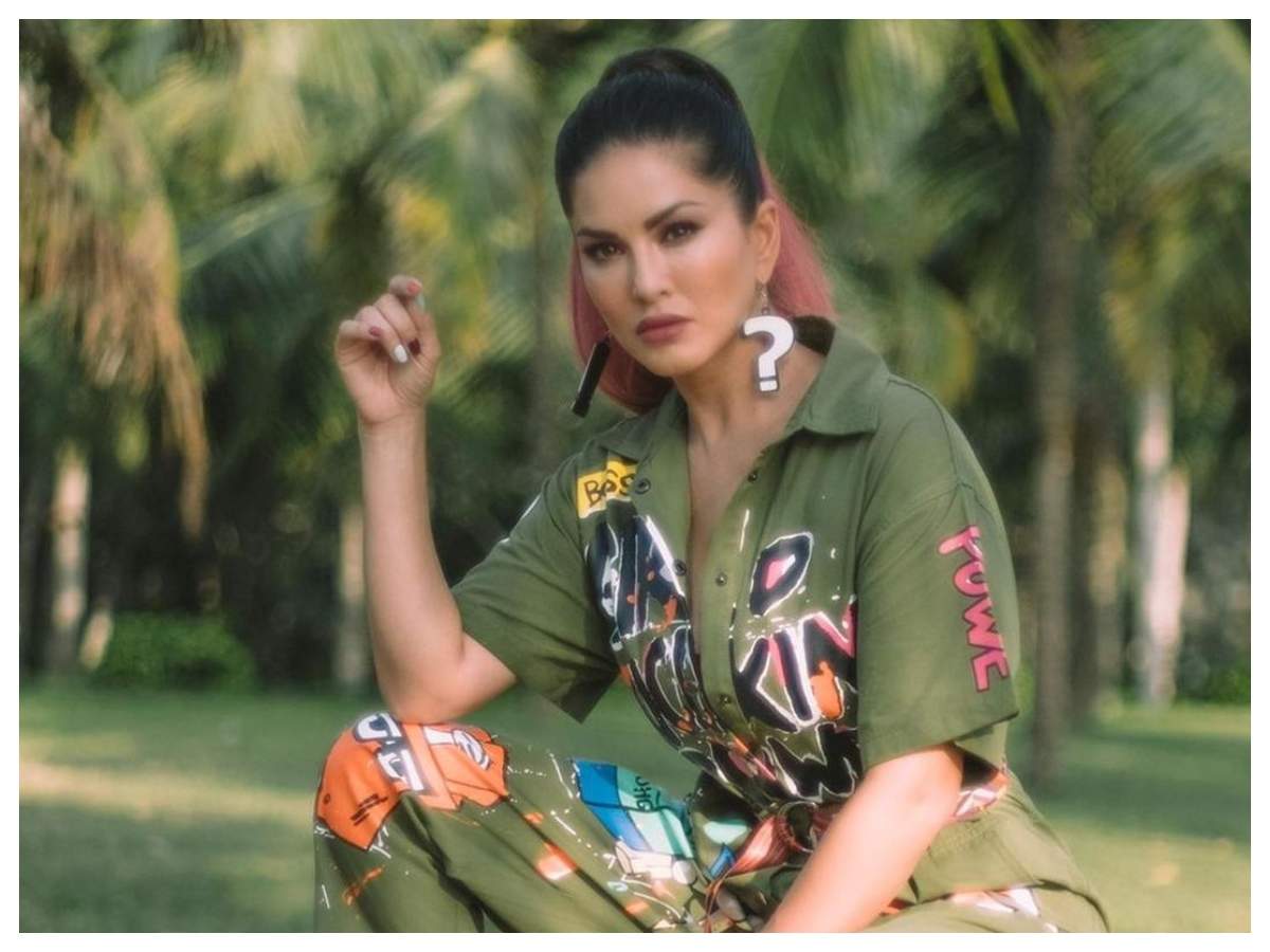 Sunny Leone calls cheating charge &#39;slanderous&#39; and &#39;deeply hurtful&#39; | Hindi  Movie News - Times of India