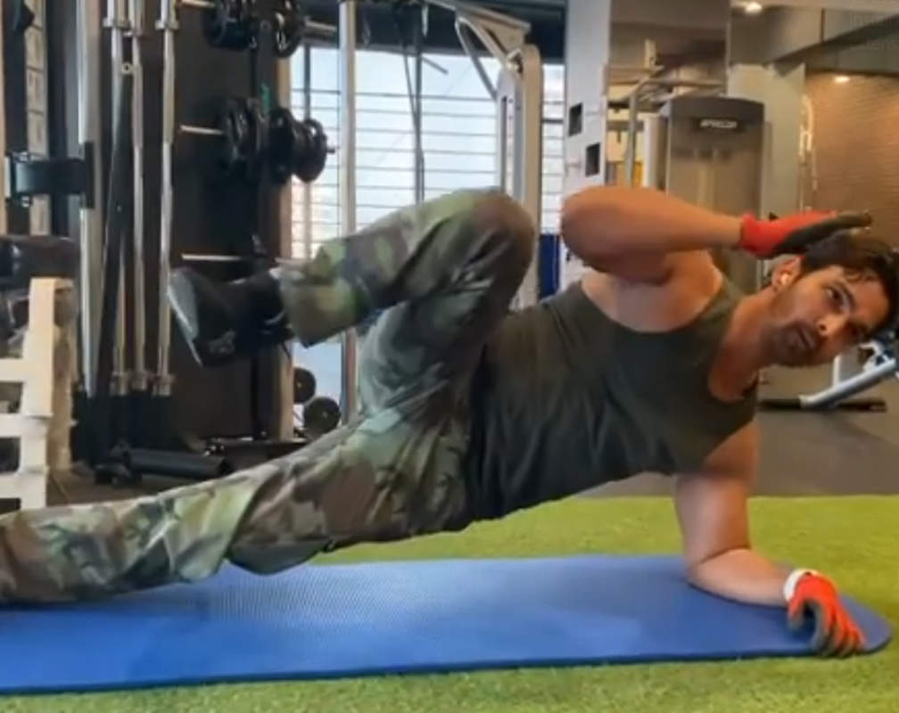 
Watch: Harshvardhan Rane shares his workout video along with a message for China in the caption!
