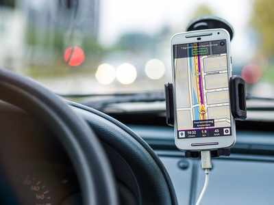 Car Phone Mounts Under Rs 1,000 - Keep Your Drive Versed With Convenience