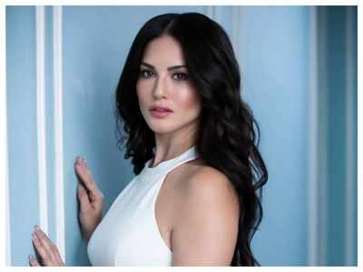 Sunny Leone gets relief from Kerala High Court