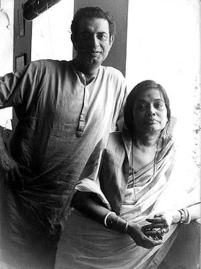 Satyajit Ray’s real-life love story was nothing short of a typical Bollywood drama!