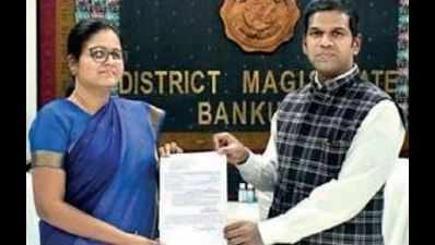 Bankura DM takes charge from IAS hubby