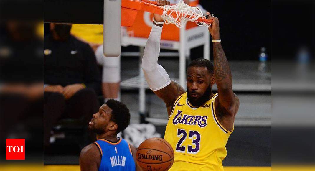 LeBron James' 6th straight 30-point game not enough as Hornets nip Lakers