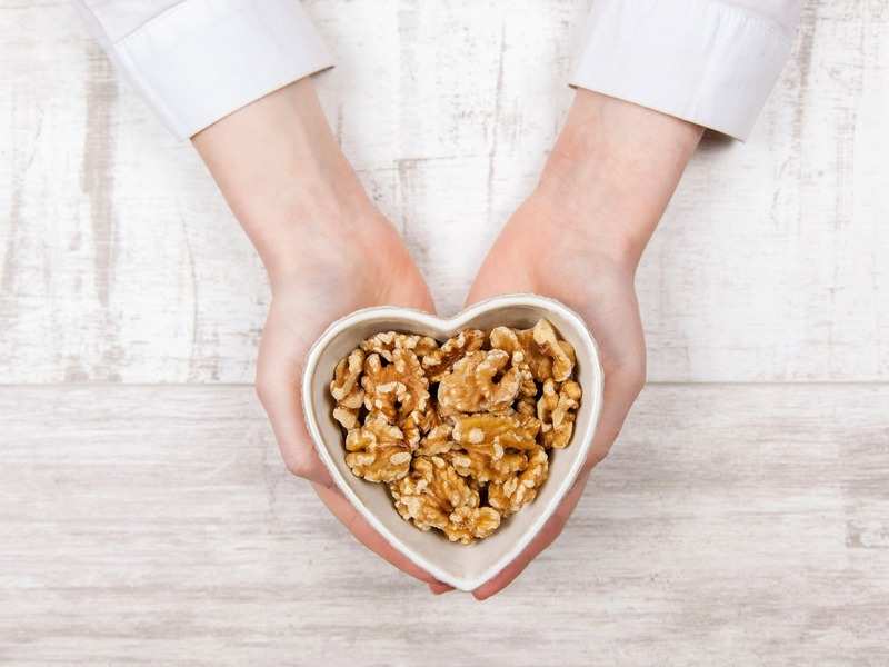 Walnuts: Health benefits, nutrition and the right way to have them