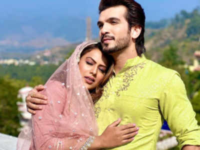 Arjun Bijlani and Nia Sharma pose for beautiful pictures in Himachal  Pradesh; check out - Times of India