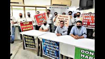 Doctors protest attack on urologist