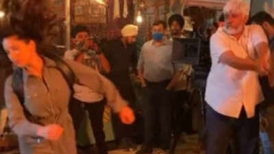 Massive fight breaks out on sets of Sunny Leone starrer 'Anamika'