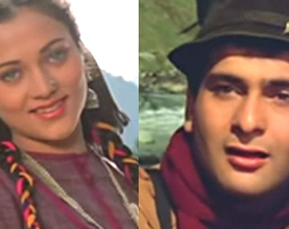 
Here's how Mandakini remembered her 'Ram Teri Ganga Maili' co-star Rajiv Kapoor
