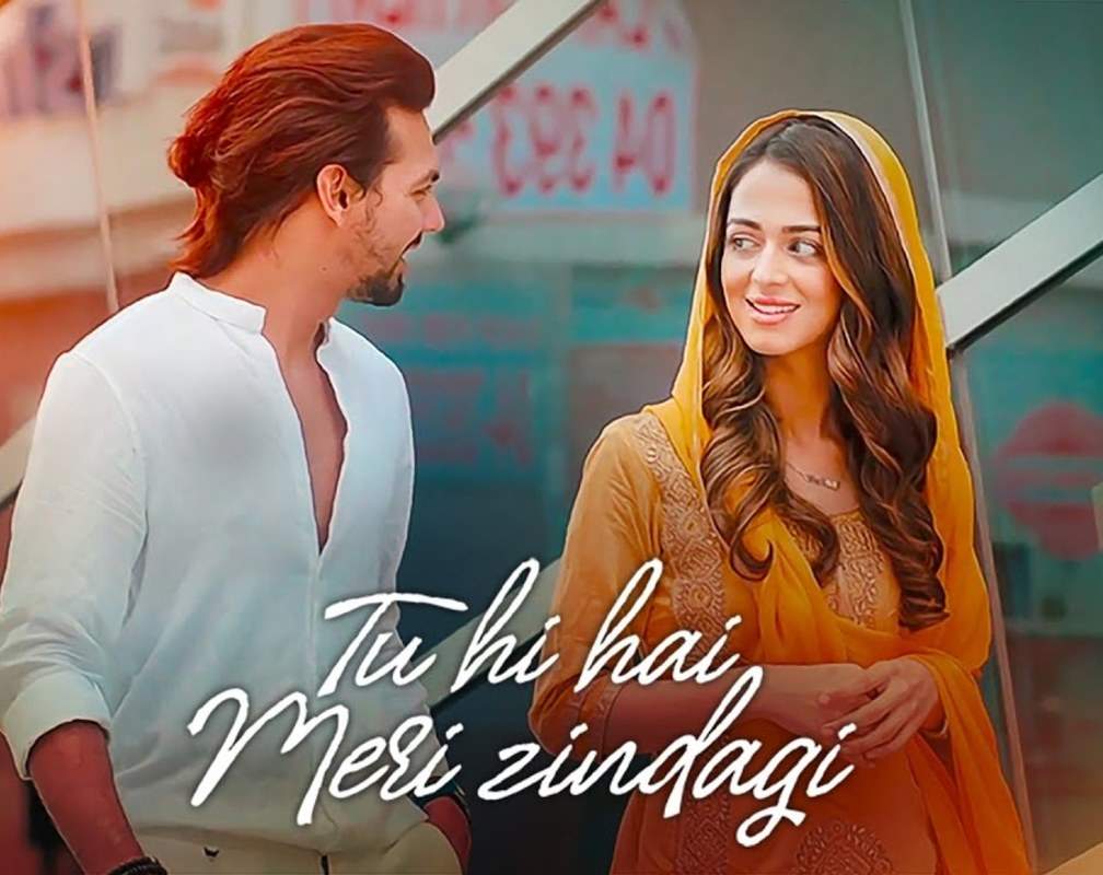 
Watch New Hindi Song Music Video - 'Tu Hi Hai Meri Zindagi' Sung By Nikhil D’Souza
