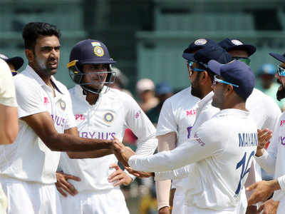 India vs England, 2nd Test: Sorry Bhajju pa, says Ashwin after breaking Harbhajan's record