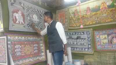At ‘Aadi Mahotsav’, tribal artists try to regain livelihood lost during lockdown