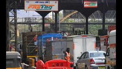 FASTag: Sea link, Mumbai’s five toll plazas to accept cash till March