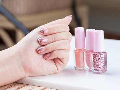 Excellent tips to make your nail paint last longer
