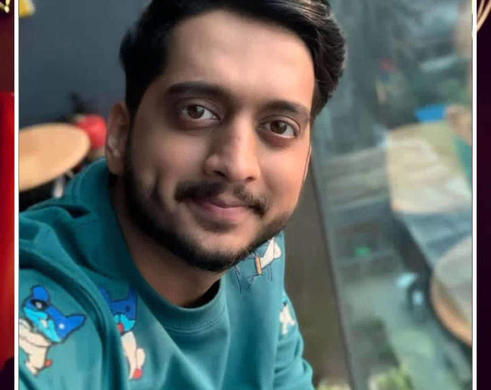 
Amey Wagh is so crushworthy; check out these cute pics
