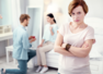 Smart ways to deal with a manipulative mother-in-law