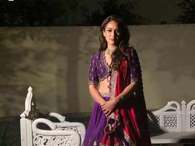 Shahid Kapoor's wife Mira Rajput looks regal as she stuns in a purple lehenga at her bestie's wedding