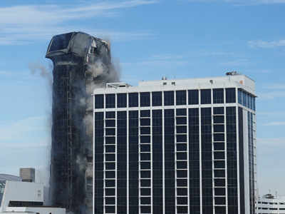 Trump Plaza Implosion: Former Trump casino where stars played goes out ...