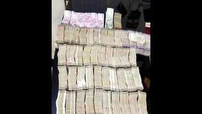 Bag with cash worth Rs 1.40cr found in Swatantrata Senani Exp